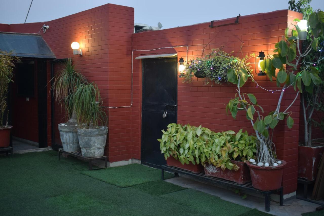 Bunkmates Hostel New Delhi Ngoại thất bức ảnh