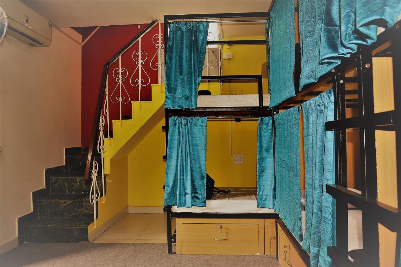 Bunkmates Hostel New Delhi Ngoại thất bức ảnh