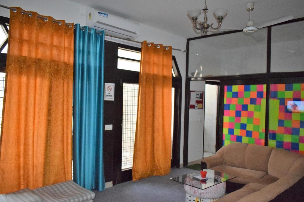 Bunkmates Hostel New Delhi Ngoại thất bức ảnh