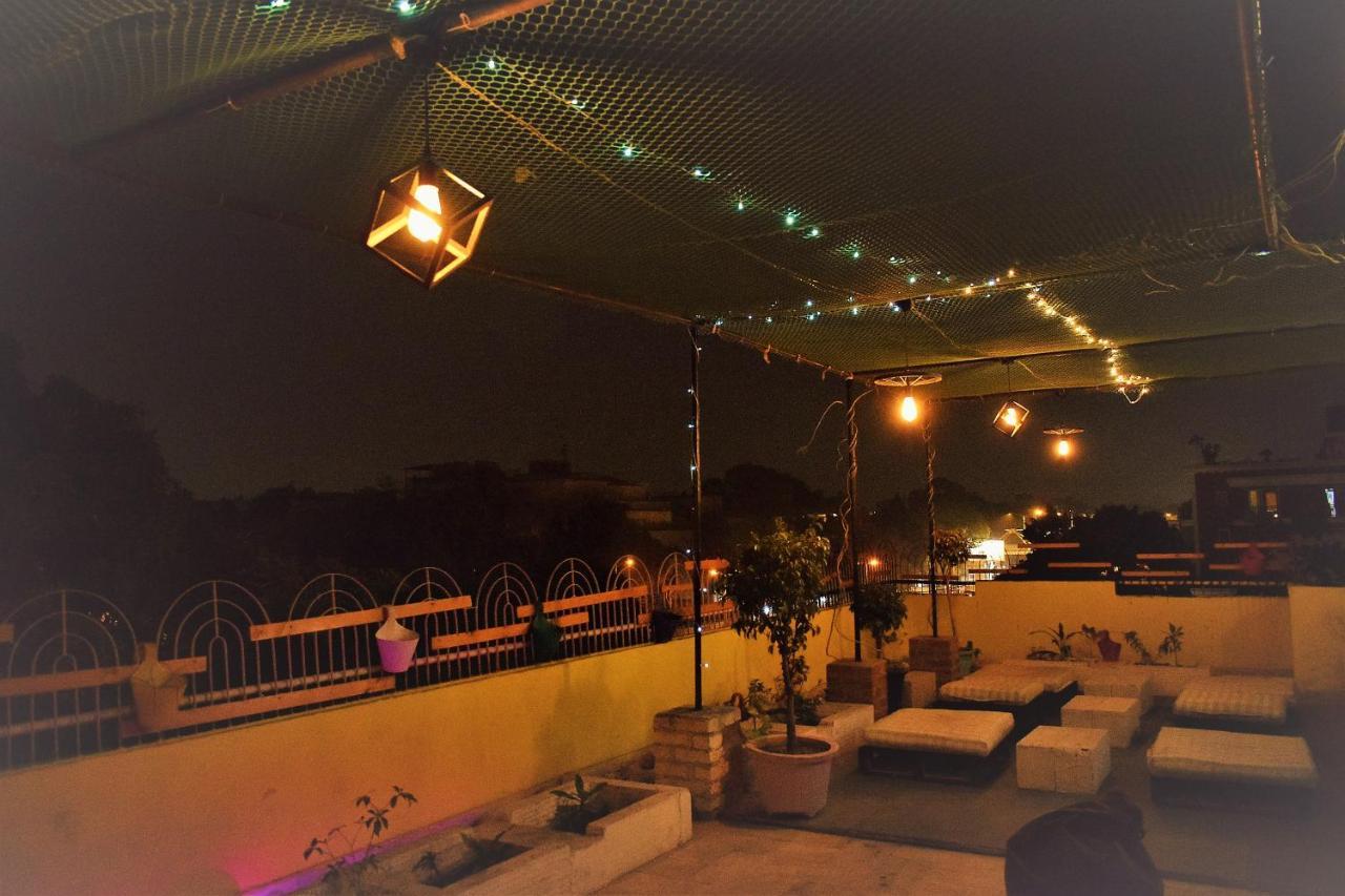 Bunkmates Hostel New Delhi Ngoại thất bức ảnh