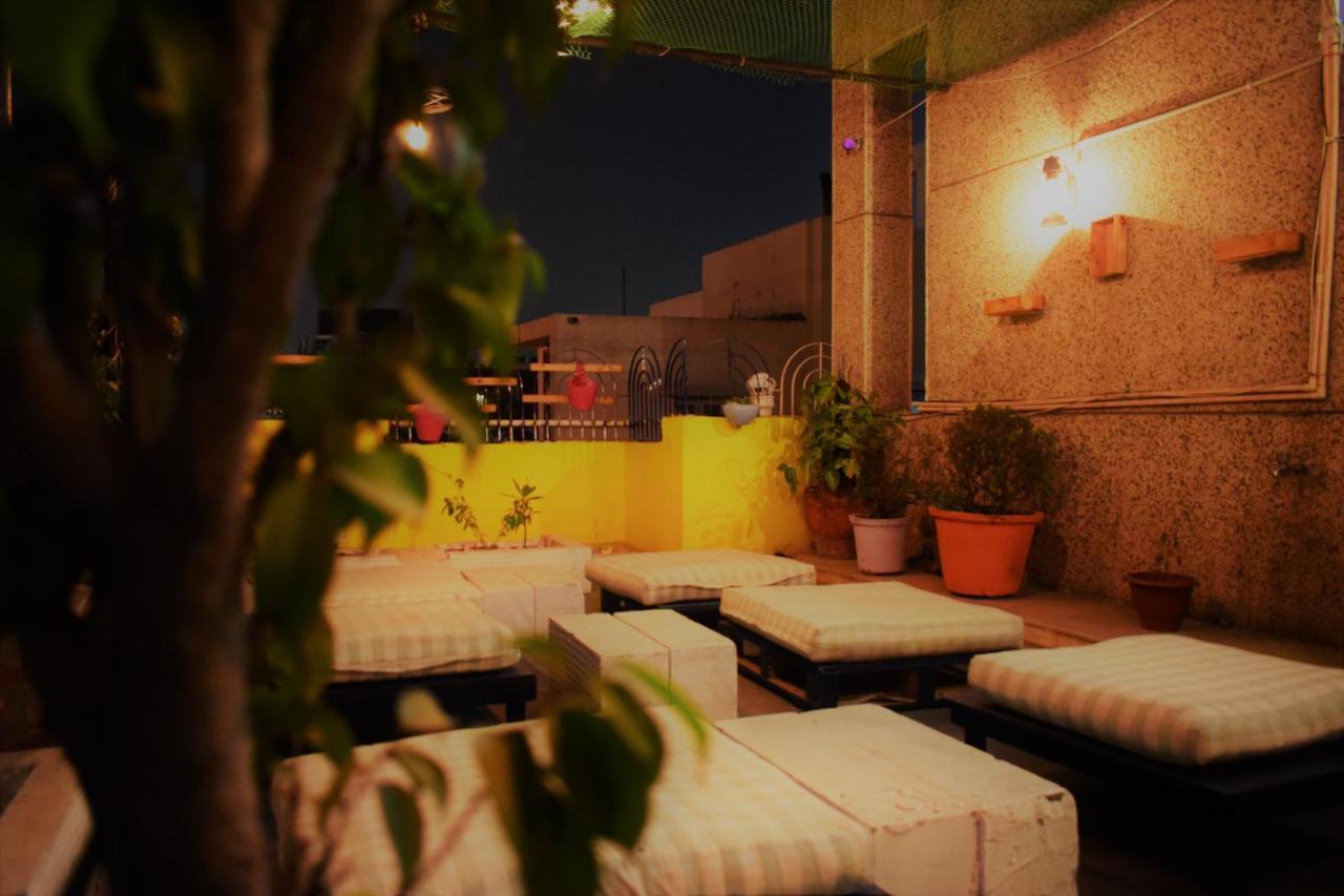 Bunkmates Hostel New Delhi Ngoại thất bức ảnh