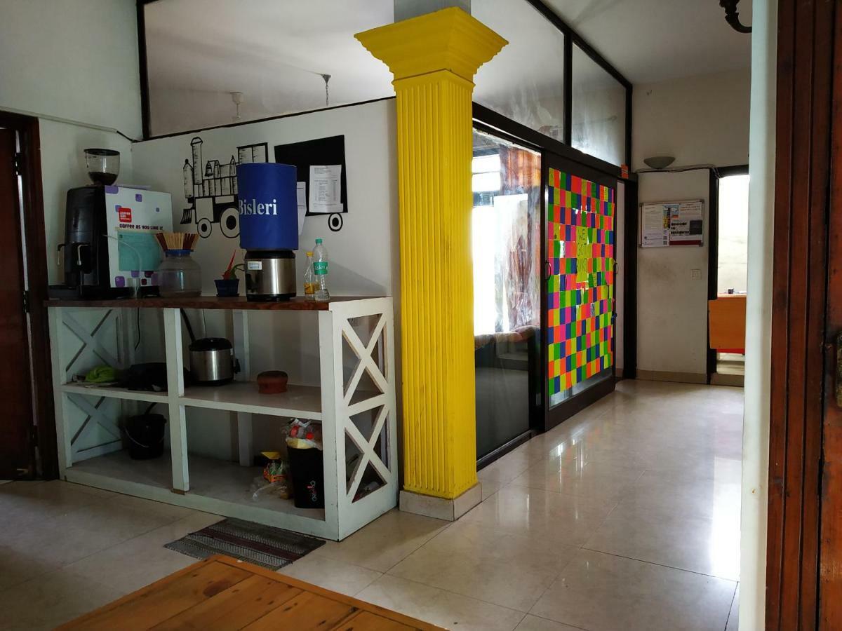 Bunkmates Hostel New Delhi Ngoại thất bức ảnh
