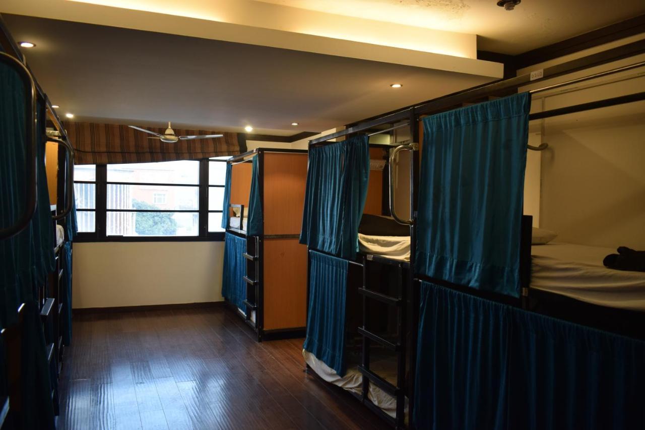 Bunkmates Hostel New Delhi Ngoại thất bức ảnh