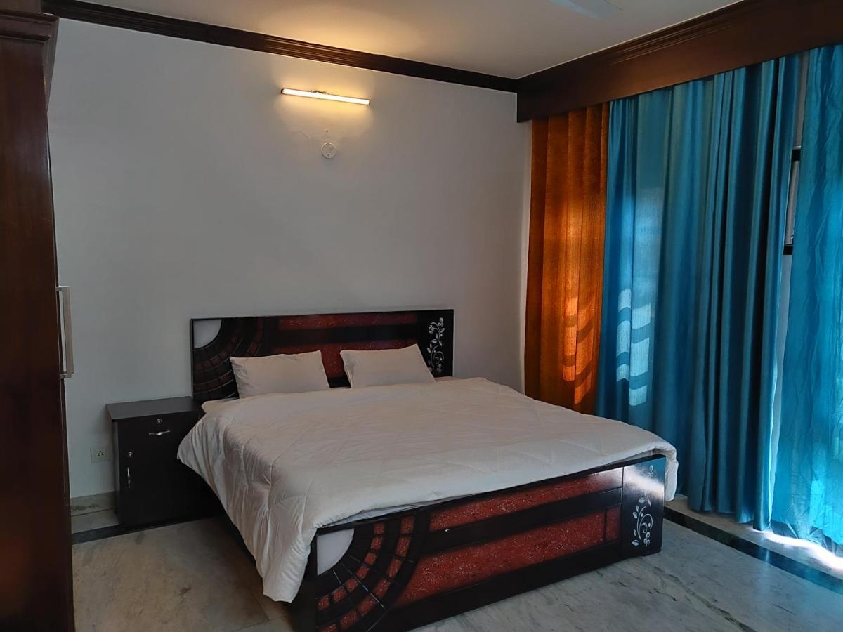 Bunkmates Hostel New Delhi Ngoại thất bức ảnh
